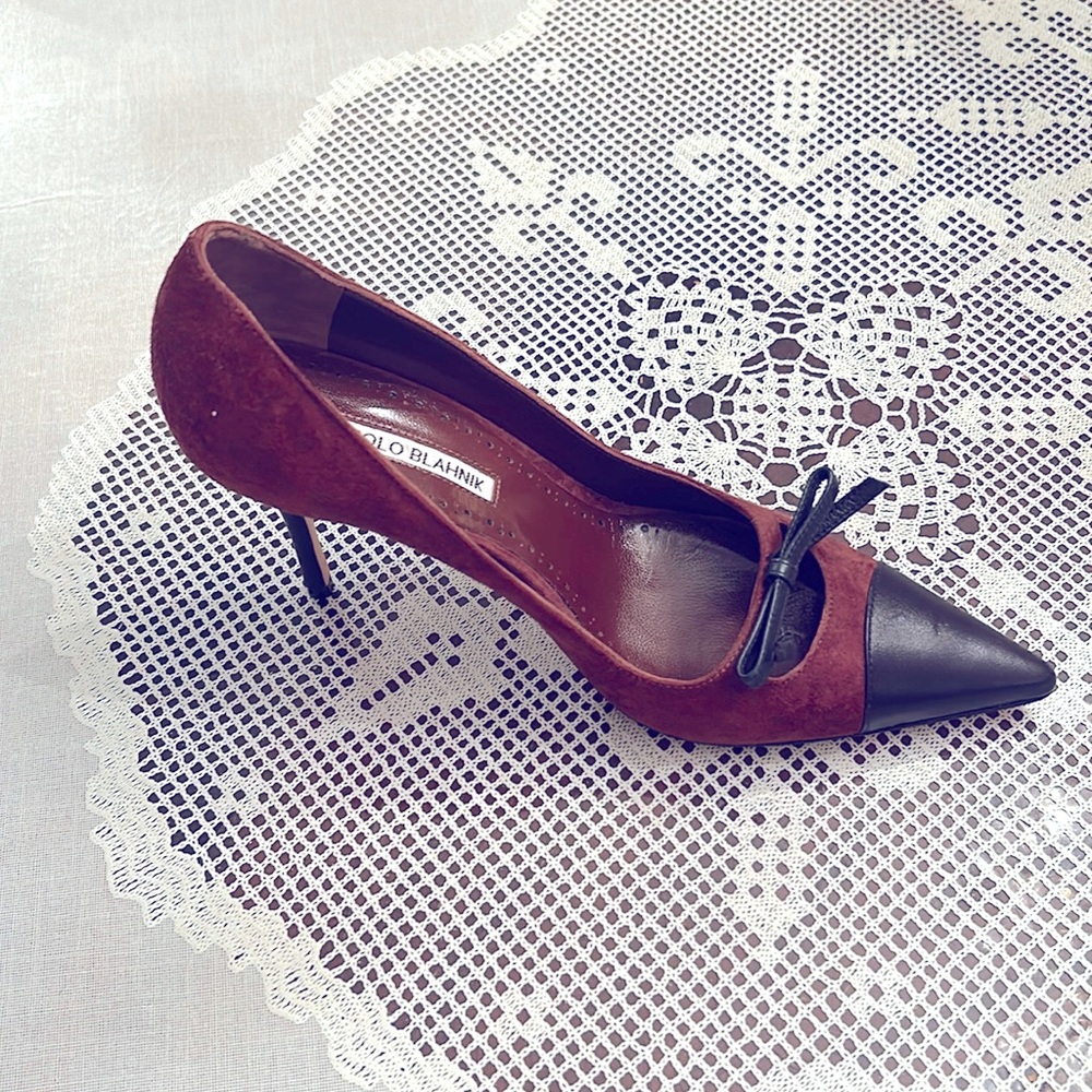 Manolo Blahnik new women’s shoes size 37.5 brown suede
